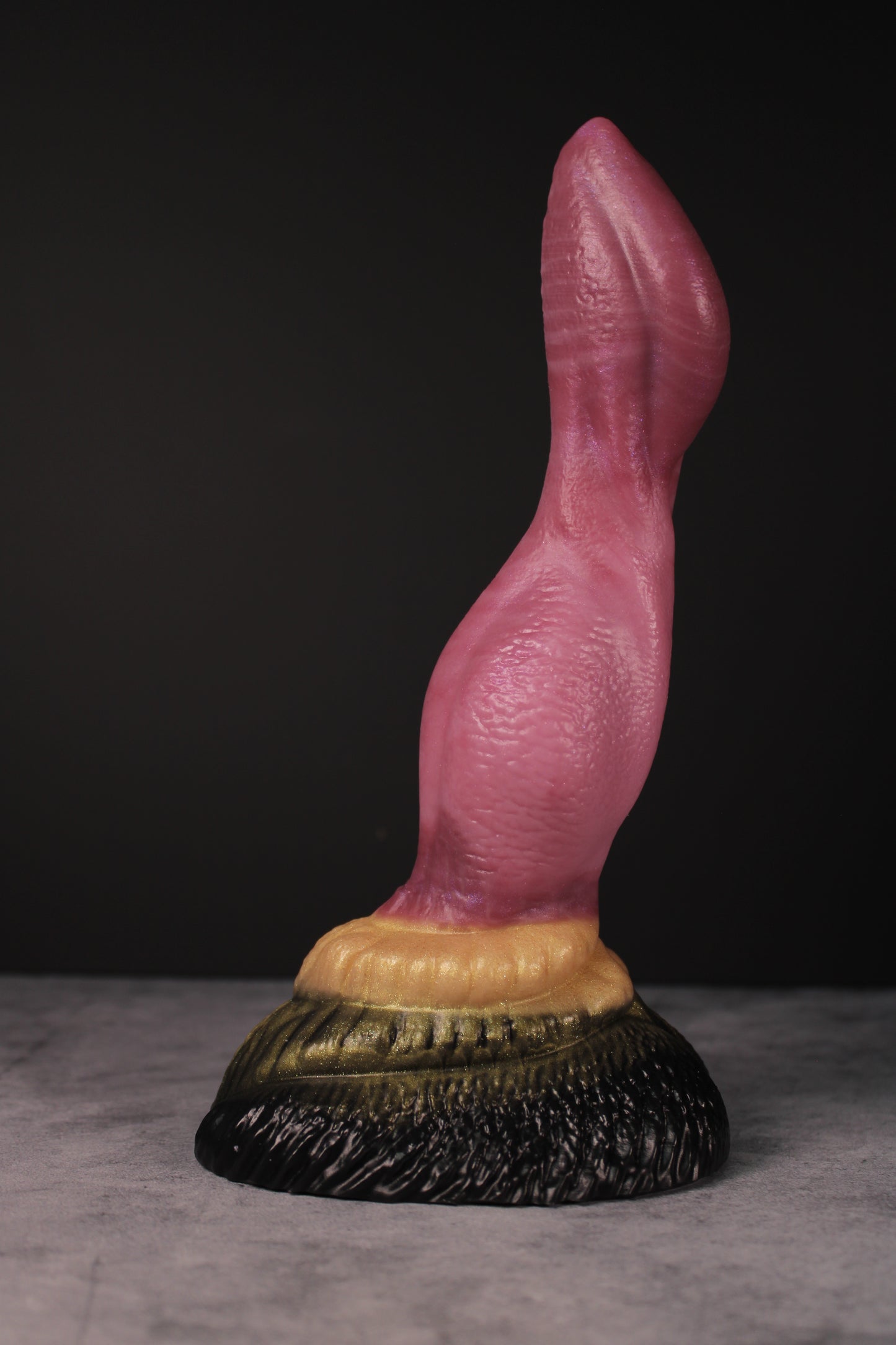 Cassius (Large | Soft)