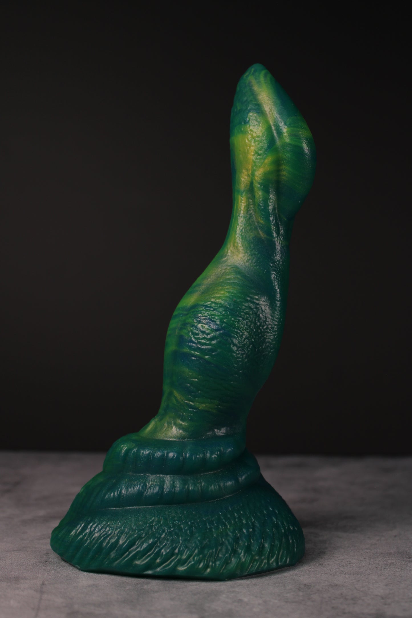 Cassius (Large | Soft)