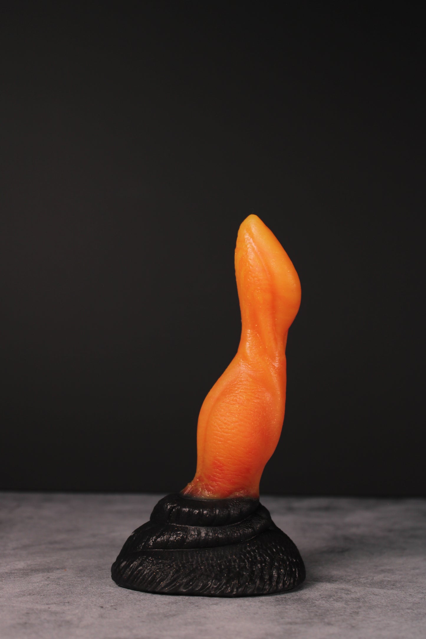 Cassius (Small | Soft)