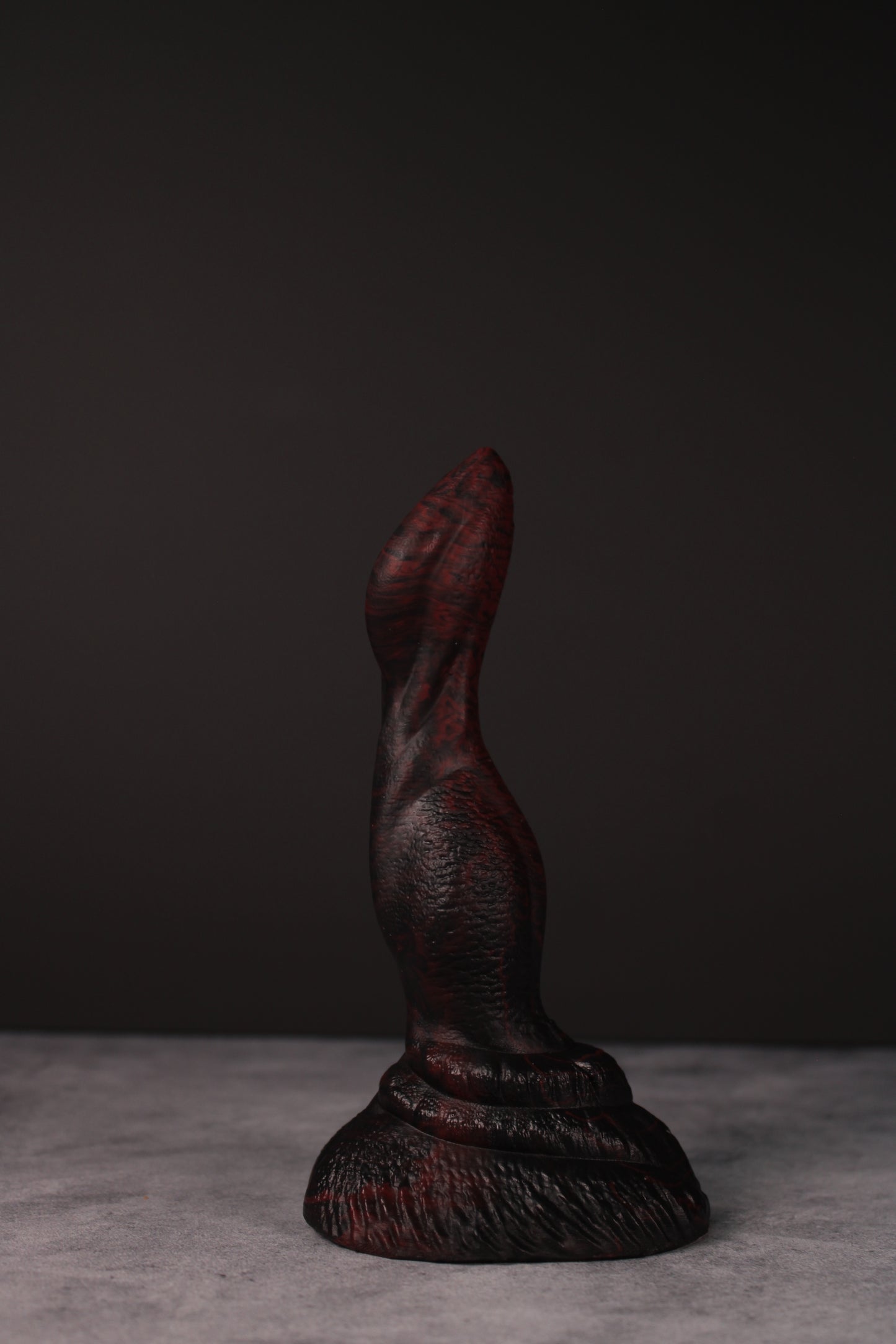 Cassius (Small | Firm)