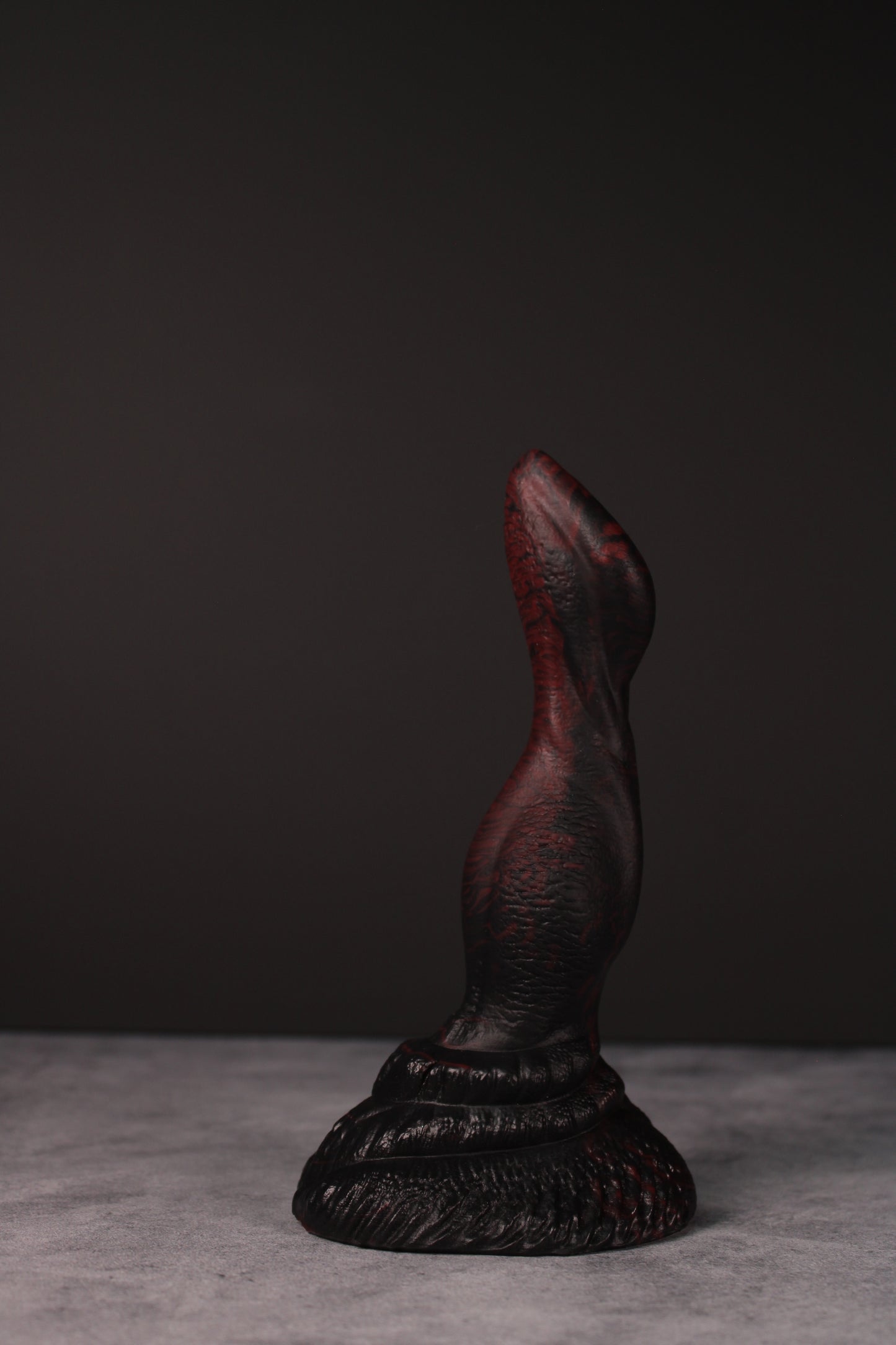 Cassius (Small | Firm)