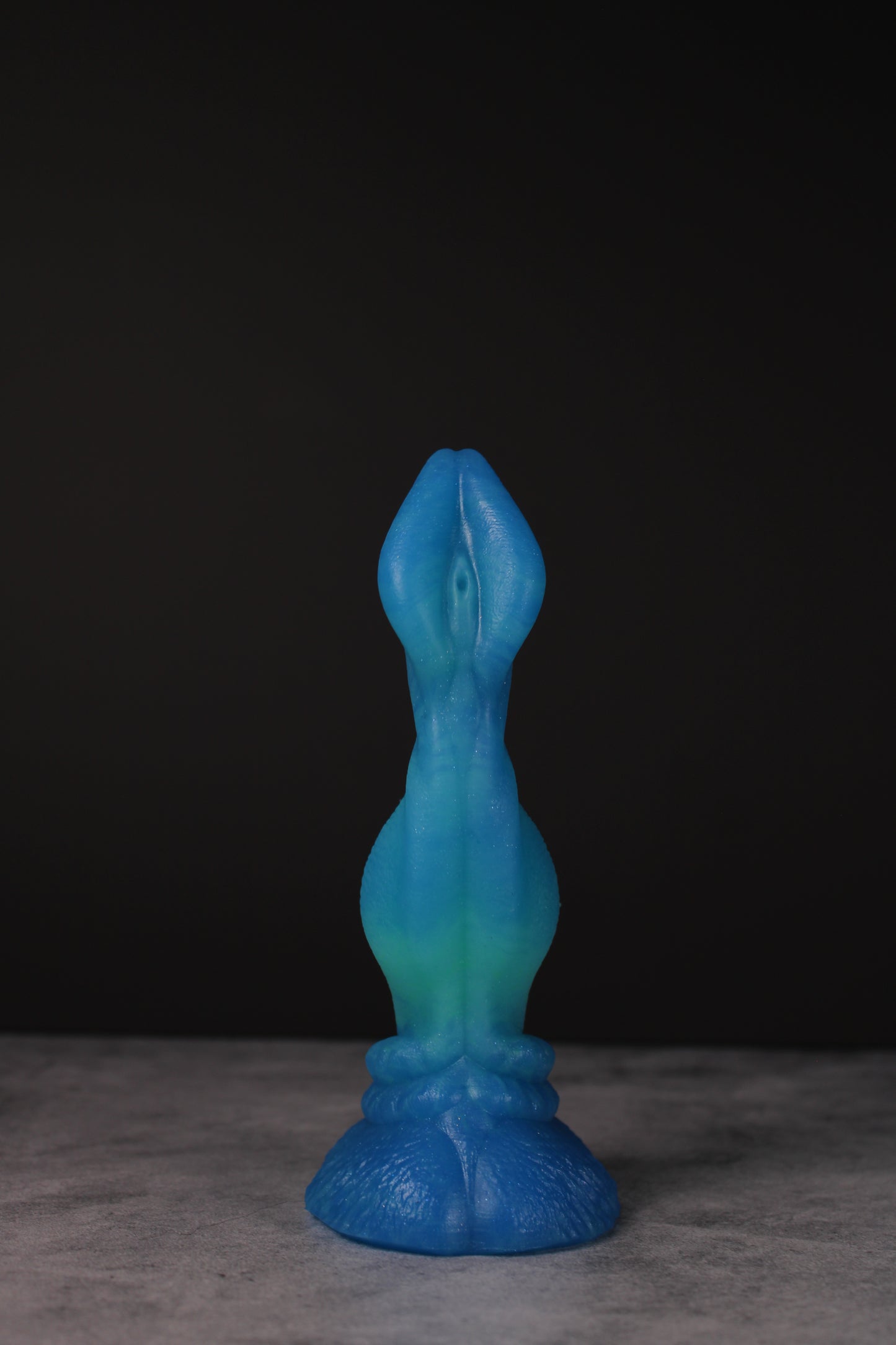 Cassius (Small | Soft)