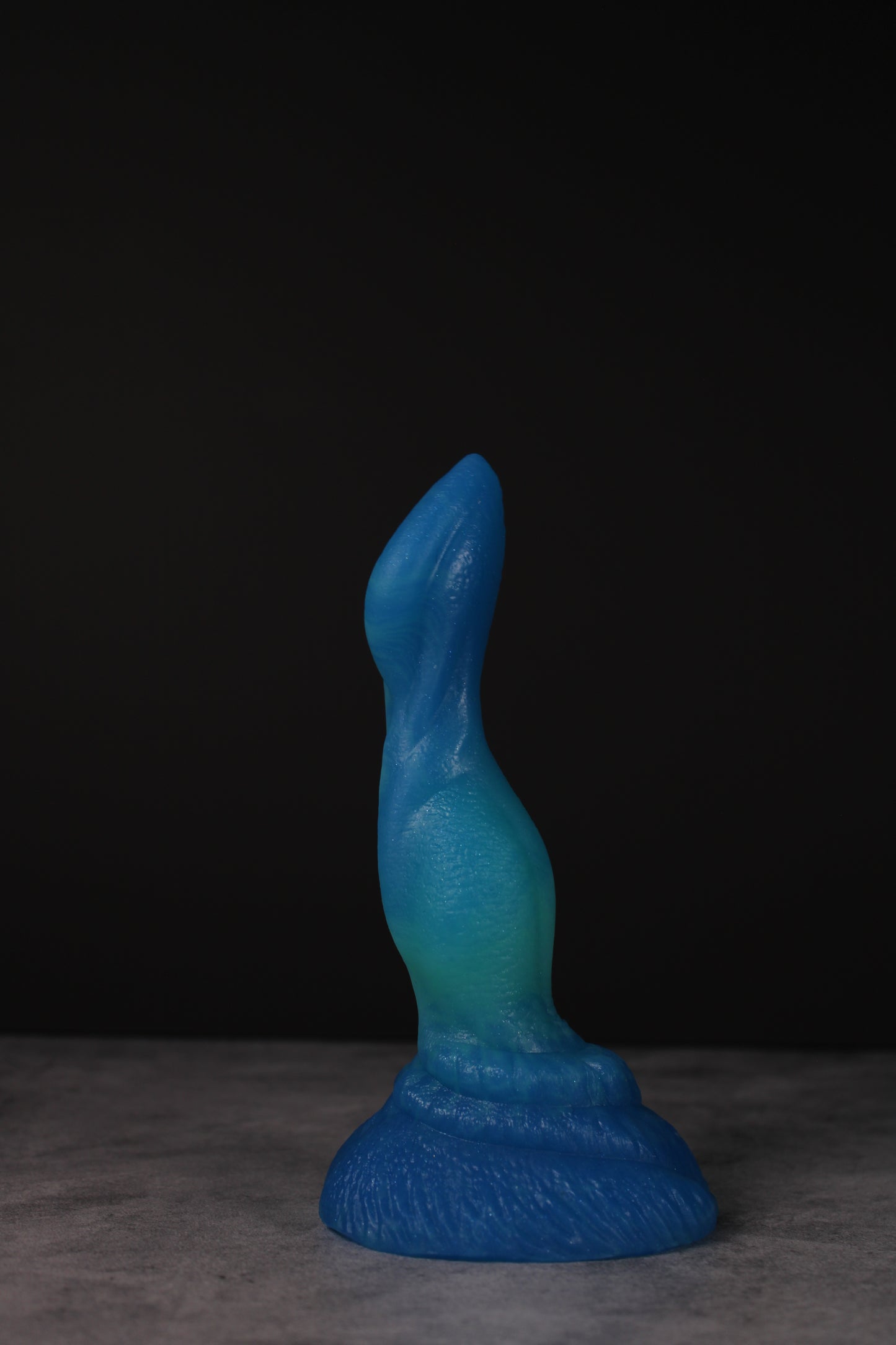 Cassius (Small | Soft)