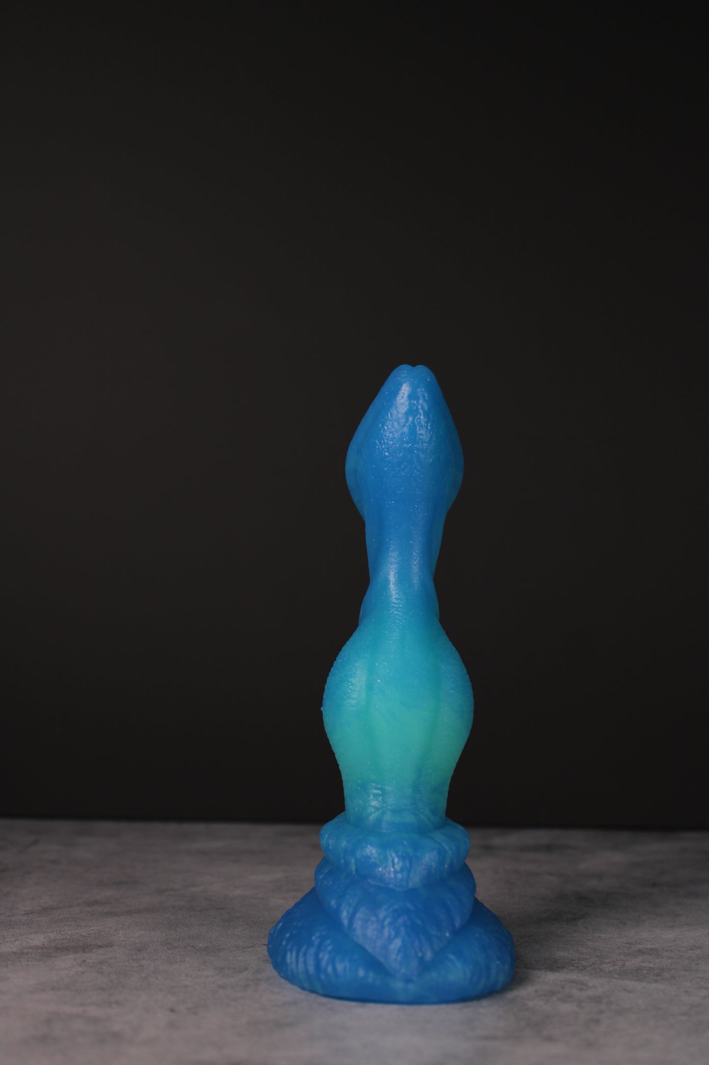 Cassius (Small | Soft)