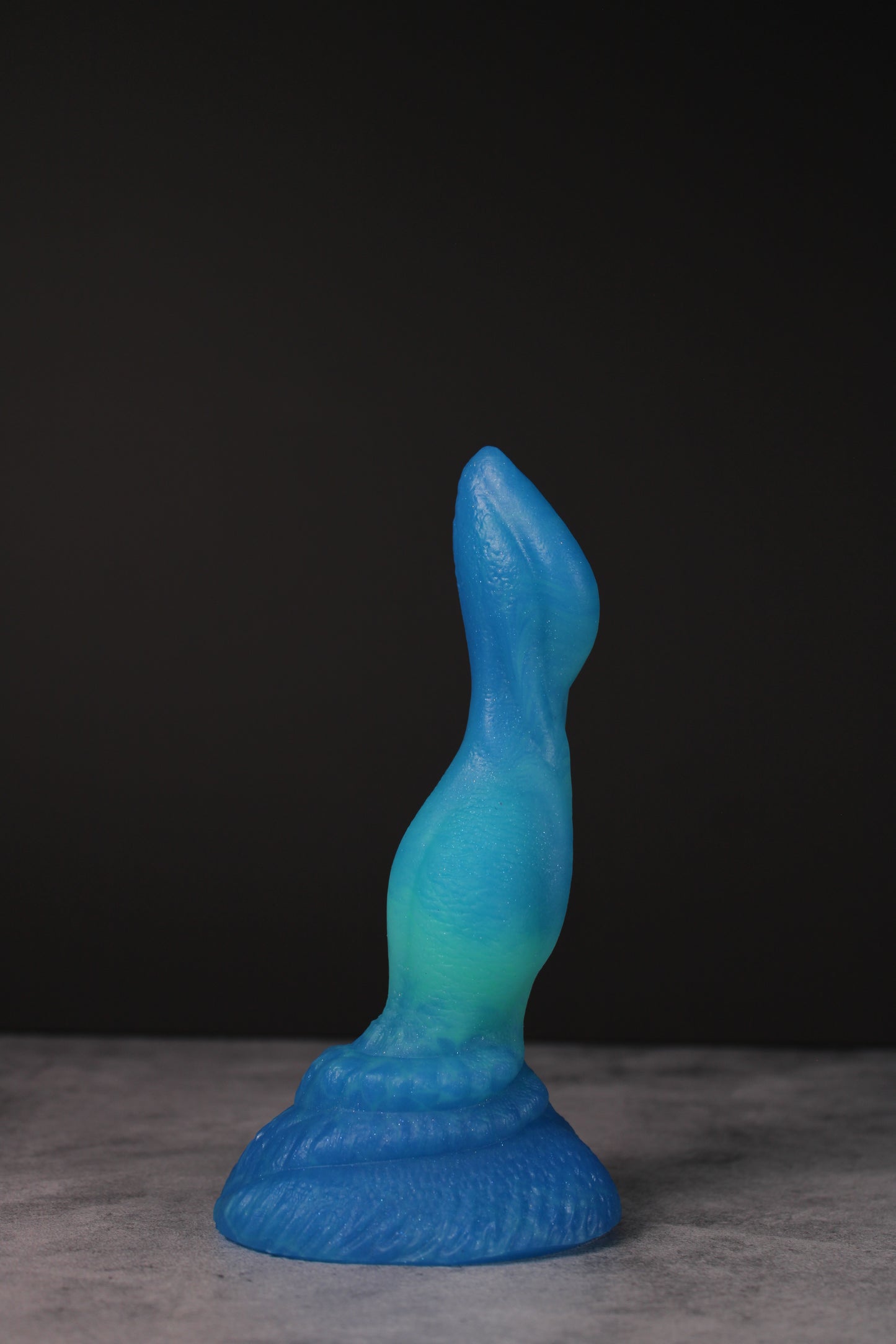 Cassius (Small | Soft)