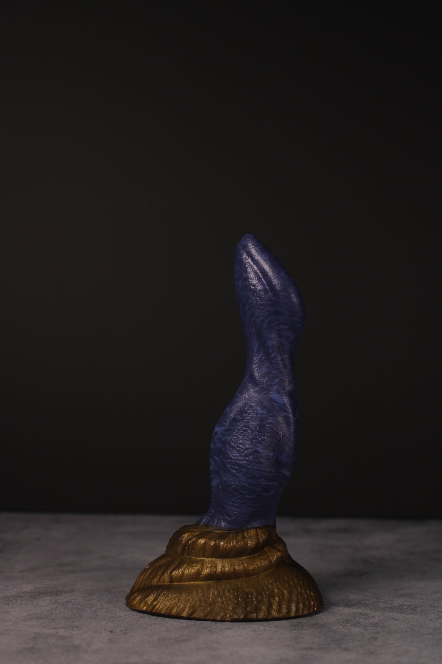 Cassius (Small | Soft)