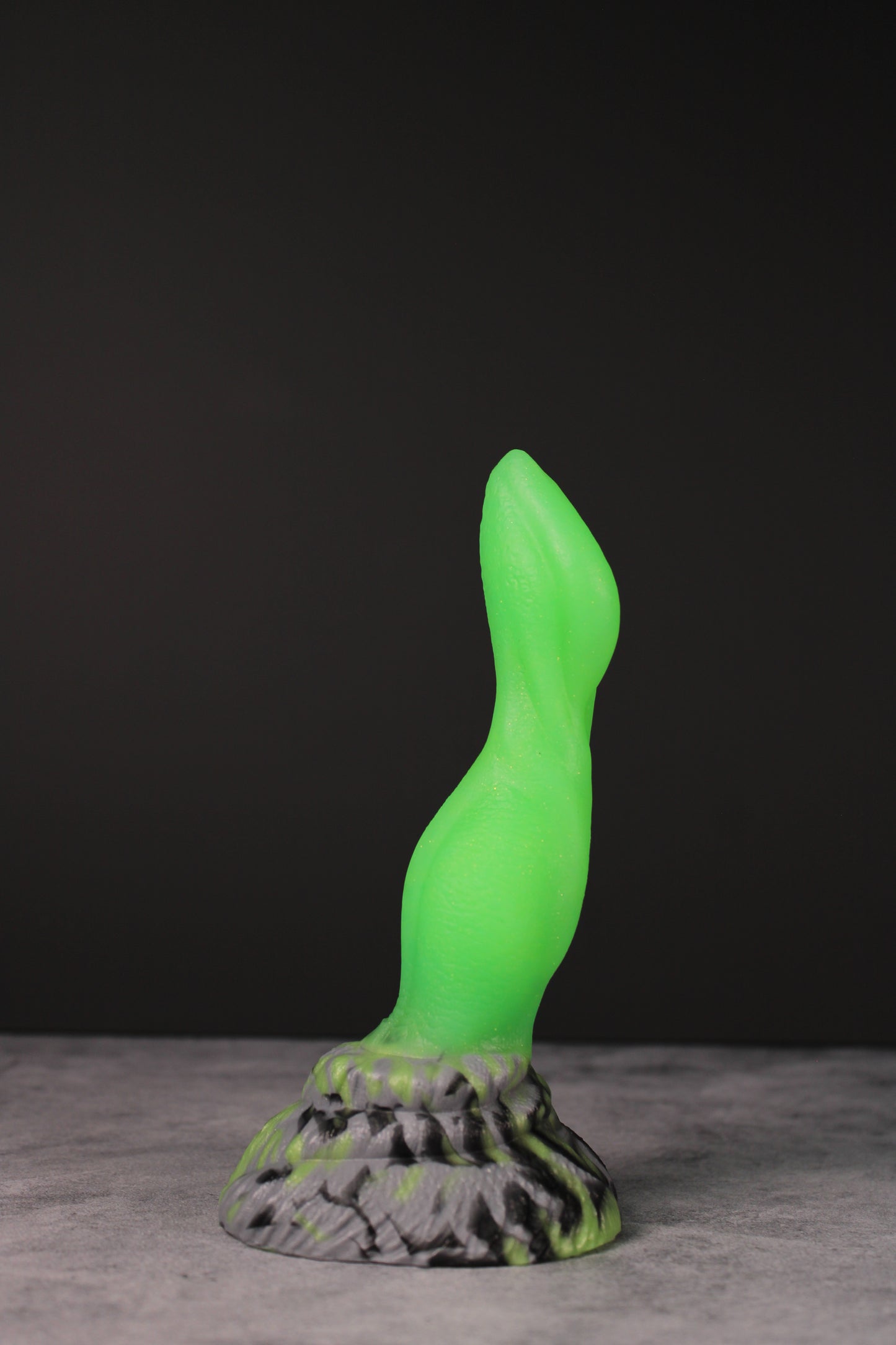 Cassius (Small | Soft)