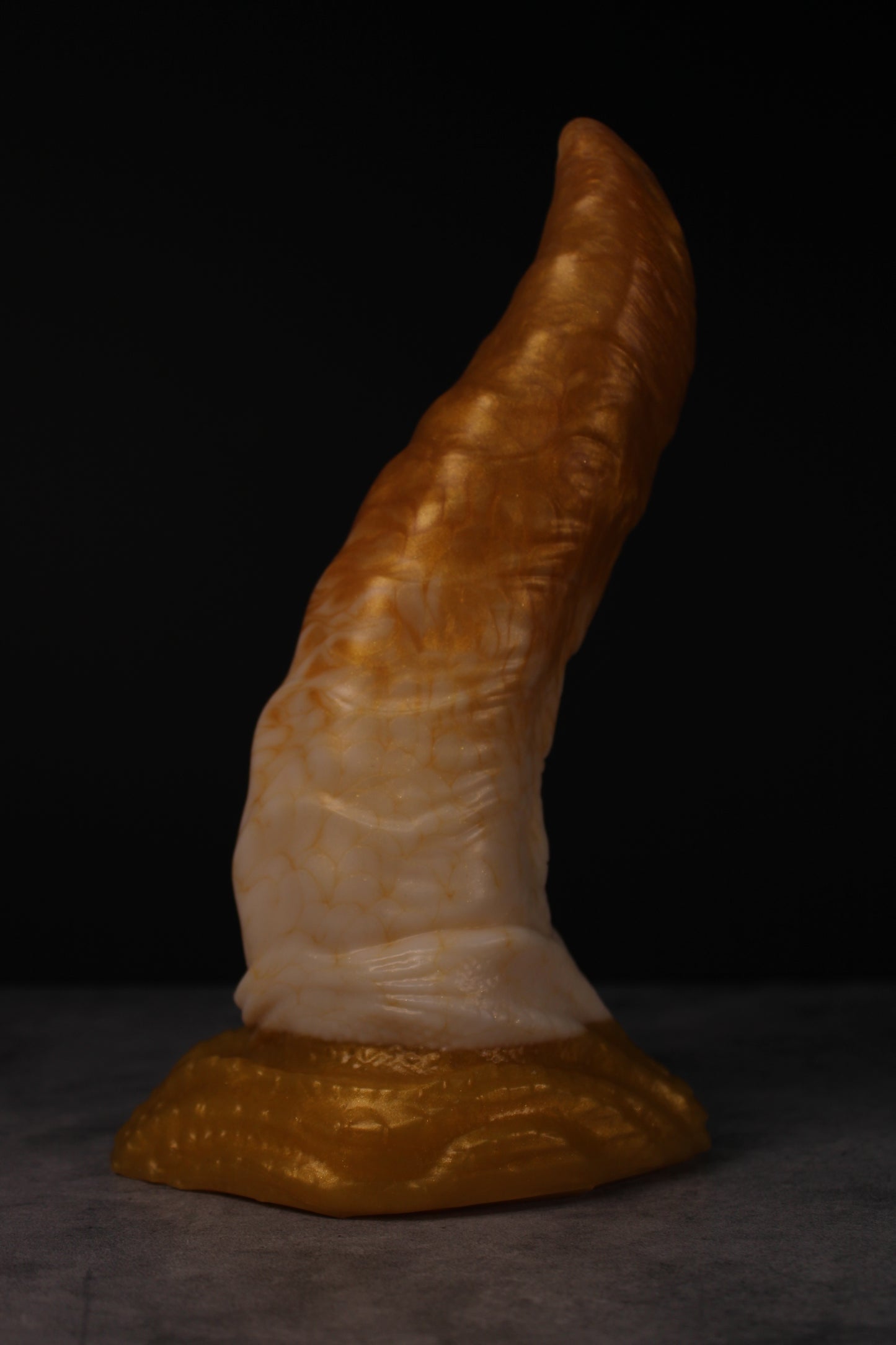 Caiman (Large | Soft)