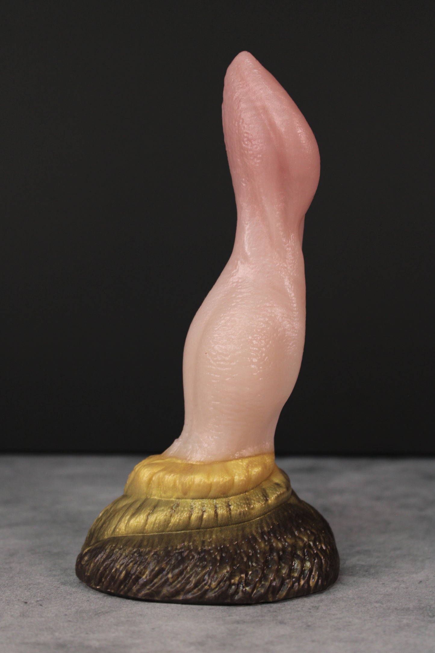 Cassius (Medium | Soft)