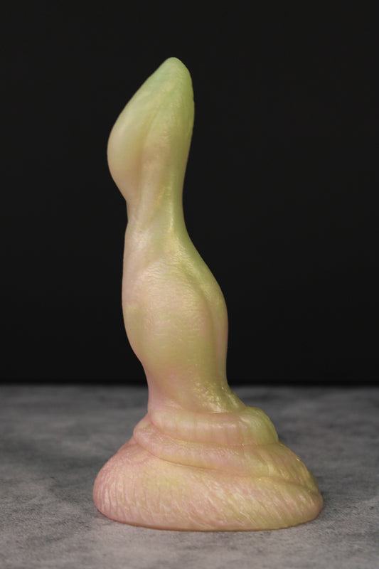 Cassius (Small | Hybrid)