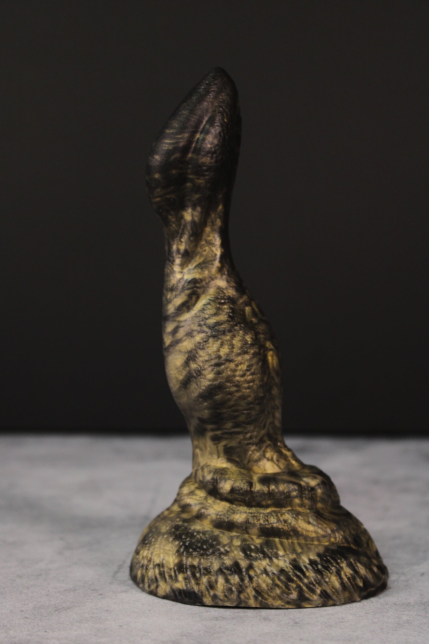 Cassius (Small | Hybrid)