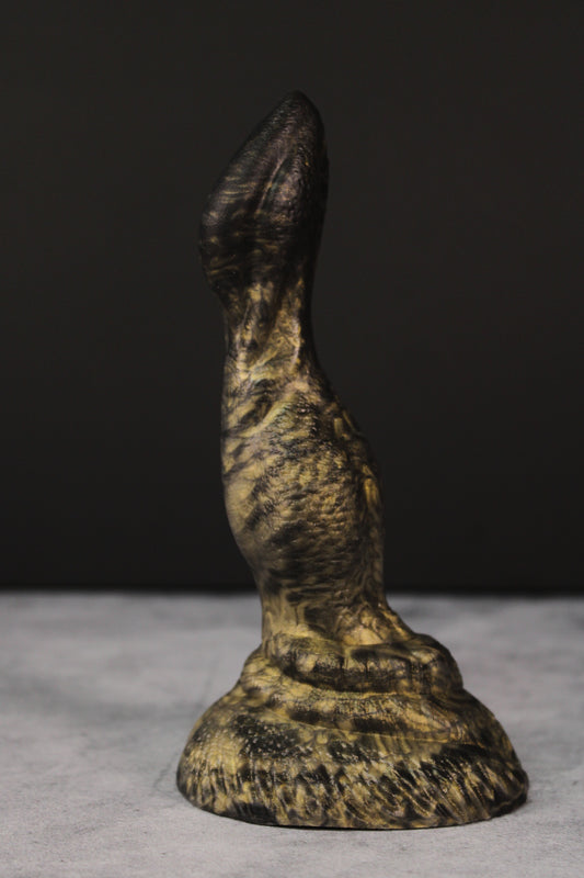 Cassius (Small | Hybrid)